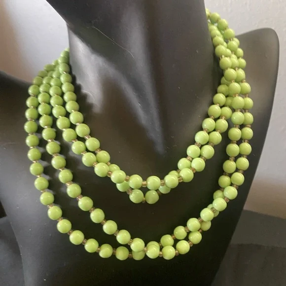 Green. Green. Green and Green & Wood Beaded Necklaces and Bracelet - Picture 6 of 12